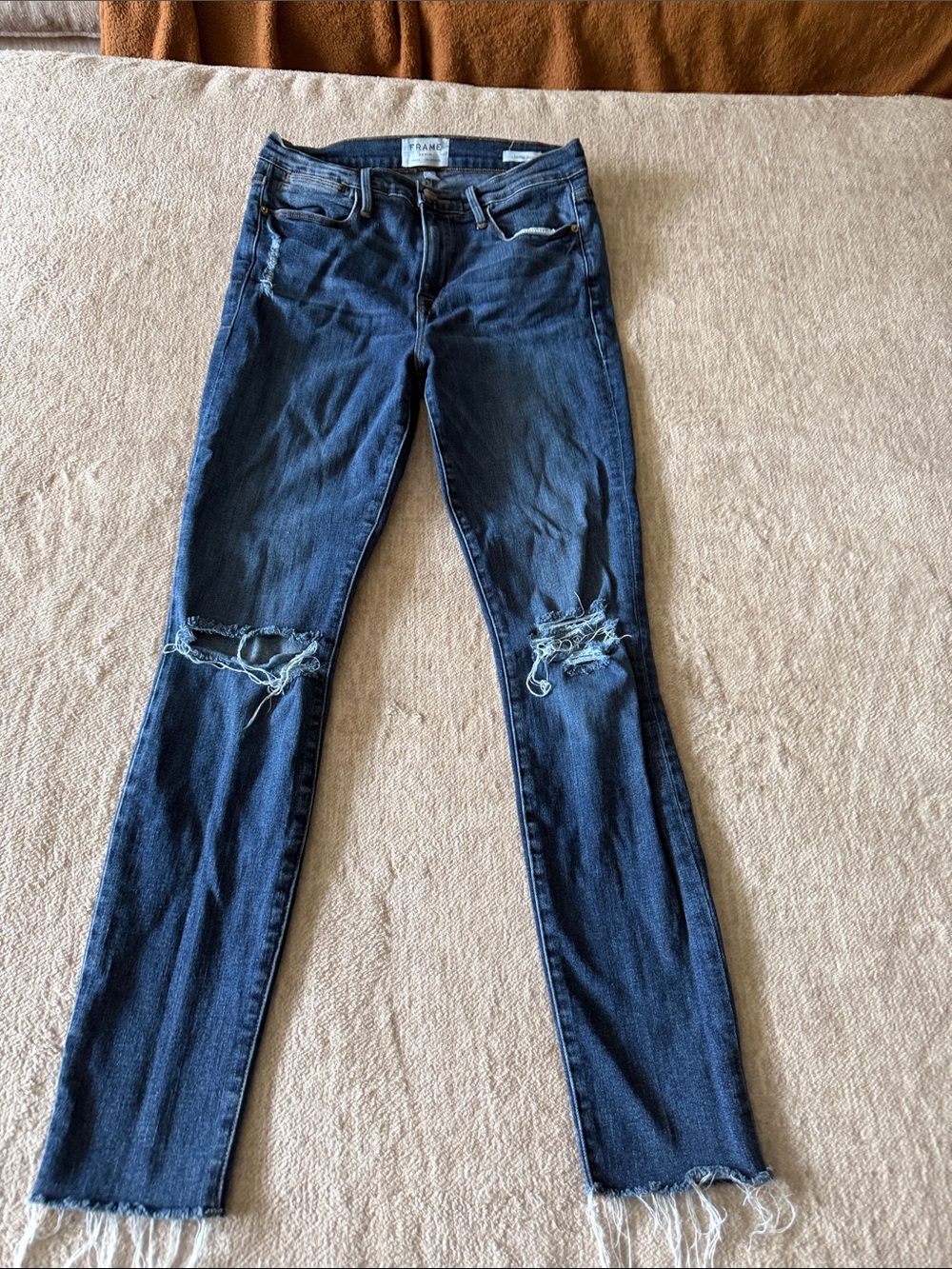 Frame Denim Dark Blue Skinny Jeans with Knee Rips